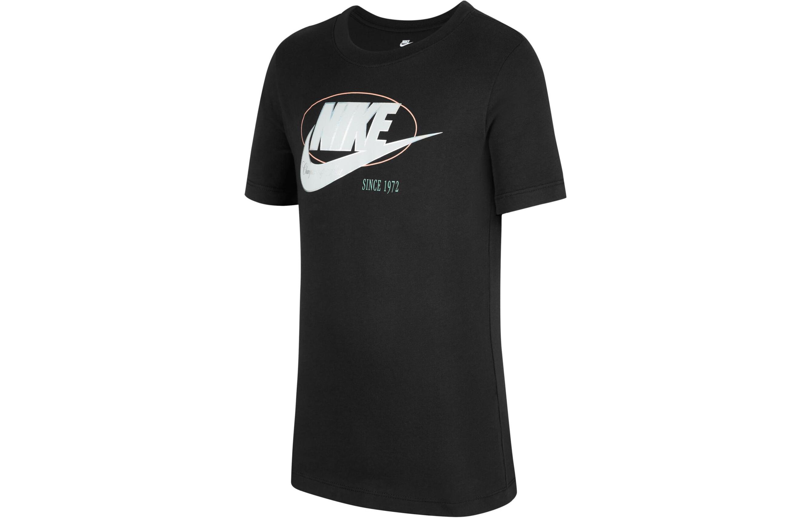 Футболка Nike Sportswear Amplify (черная)