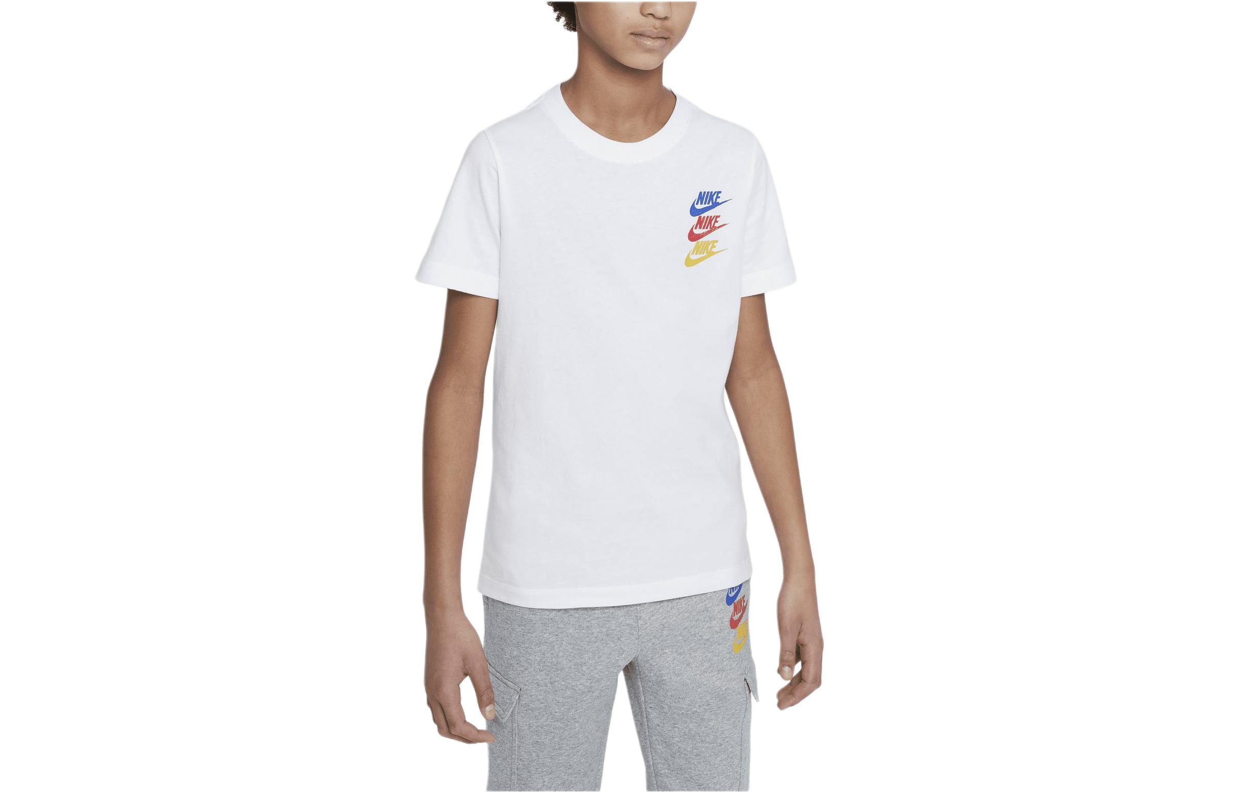 Мужская футболка Nike Sportswear Standard Issue (белая)