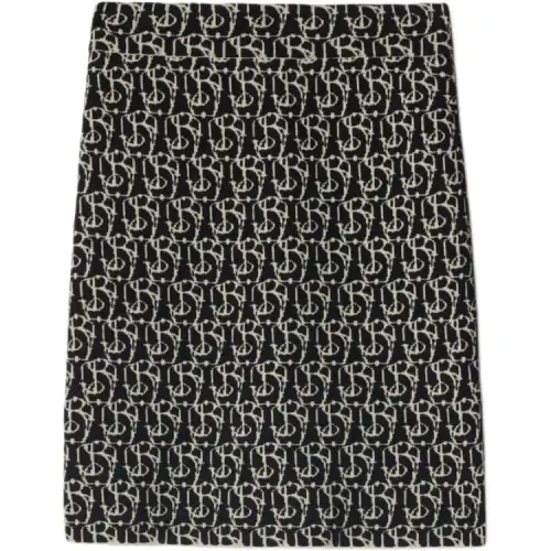 Burberry B-charm skirt