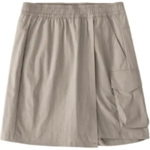 Anta Outdoor Collection Cargo Shorts Women's Earth Umber