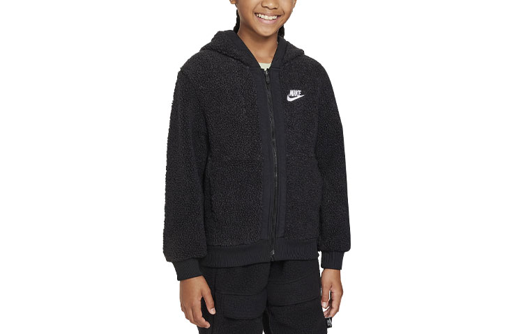 Детская куртка Nike Sportswear Club Fleece (черная)