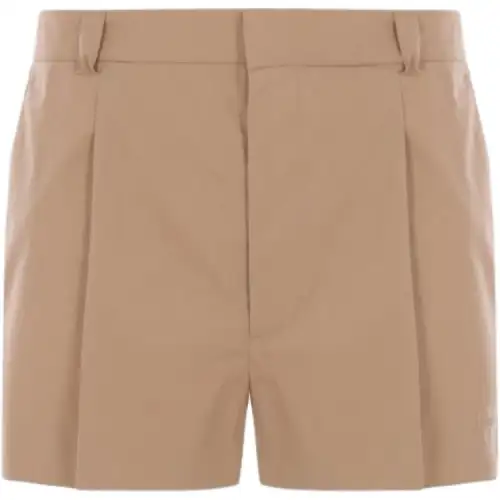 Gucci pleated shorts