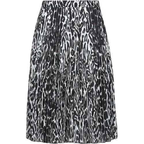 Burberry Casual Long Skirt Women's Black