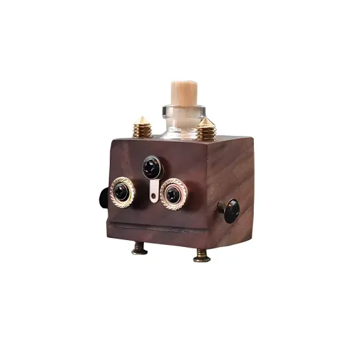 Perfume for auto, perfumed wooden diffuser, creative robot, men's women's accessory, universal high quality aromatherapy, long-term effect, high-quality style