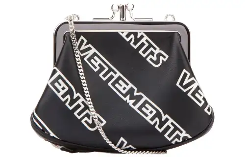 Vetements Shoulder Bags