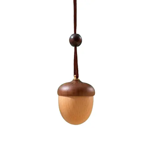 Wooden pendant with a light fragrance, perfume, universal aromatherapy, high-quality style, long-term effect