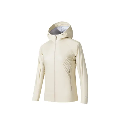 Anta Jackets & Coats Women's Jet Black Calibration