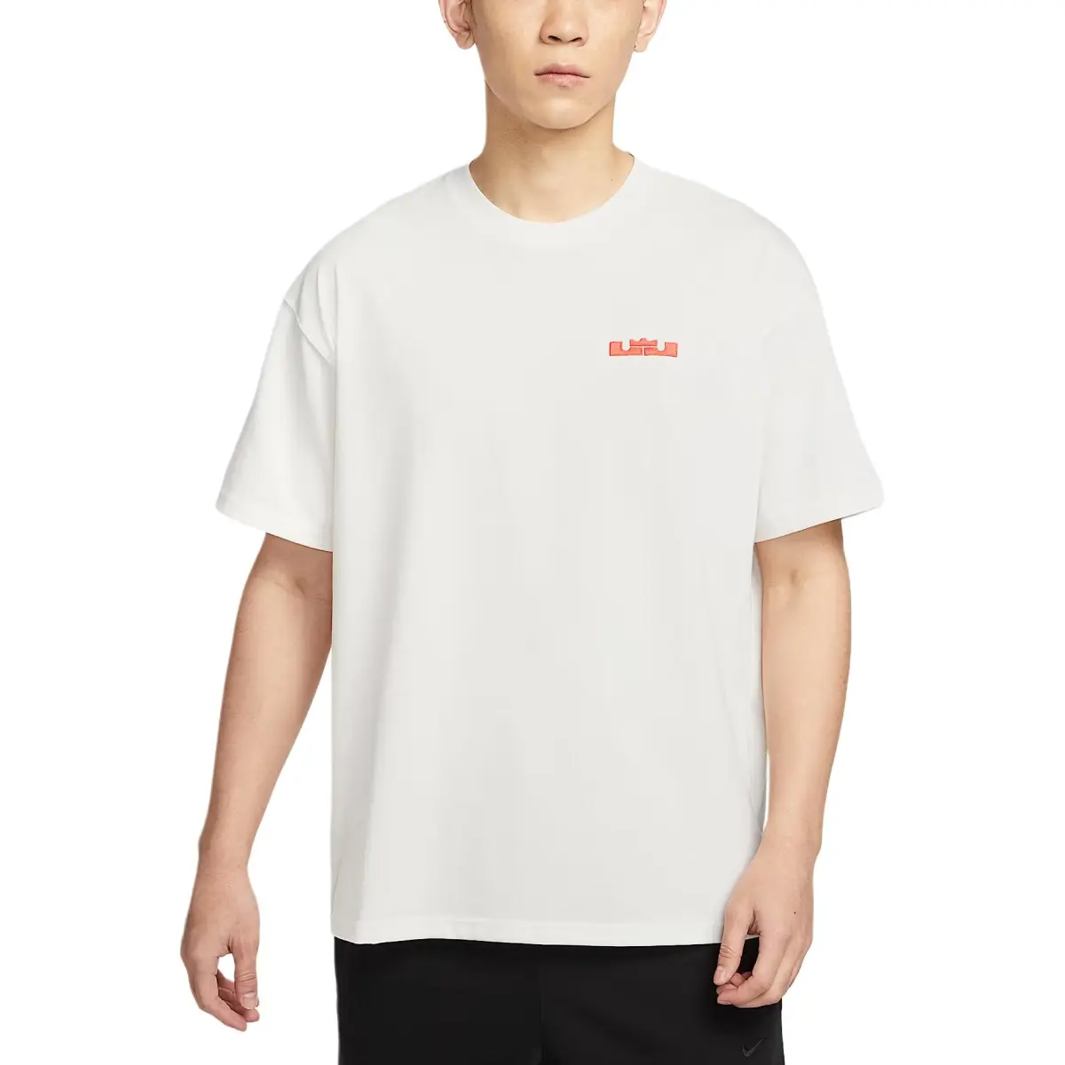 Nike T-Shirts Men's Ecru Crew Neck Moderate Straight Fit