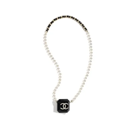 CHANEL Lambskin AirPods Headphones Case Necklace Pouch Earphone Case Women's Black