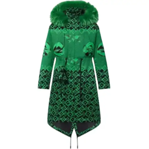 LOUIS VUITTON Lv Wax Fishtail Parka