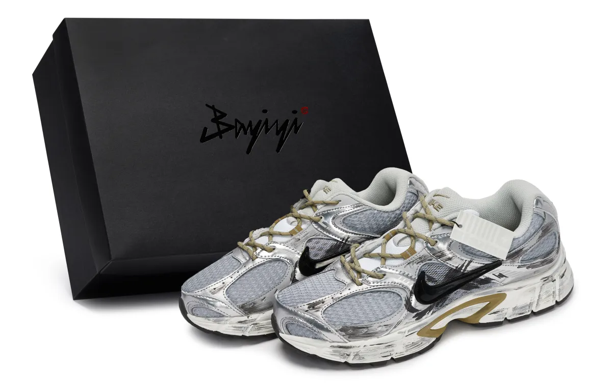 Nike V5 RNR Abrasion Resistant Abrasion Resistant Low top Running Shoes Men's Black Gray Silver