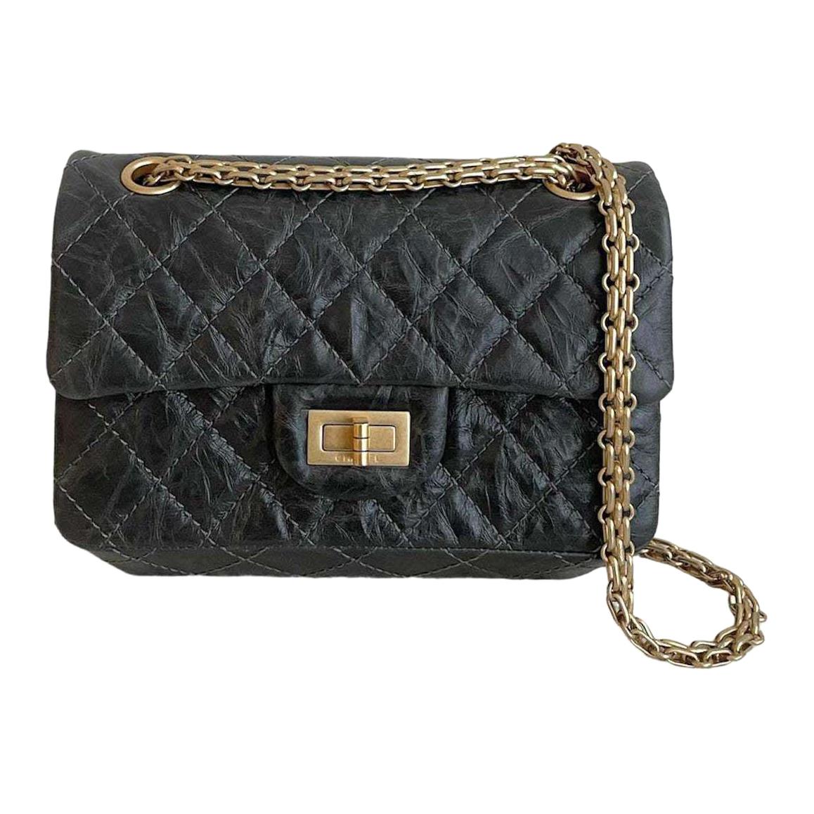 Женская сумка Chanel 2.55 25C (черная с золотом) — фото 2