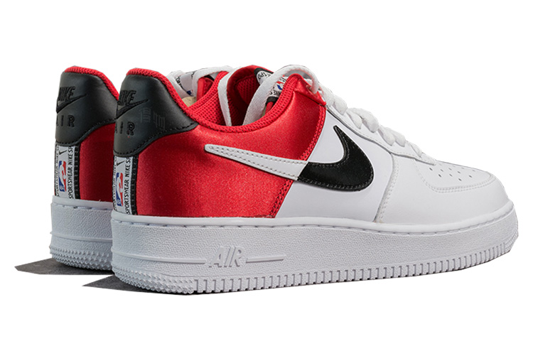 Мужские кроссовки Nike Air Force 1 07 LV8 (красно-бело-черные) — фото 4
