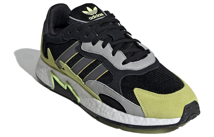 Мужские кроссовки adidas originals TRESC Run (черно-зелено-белые) — фото 3