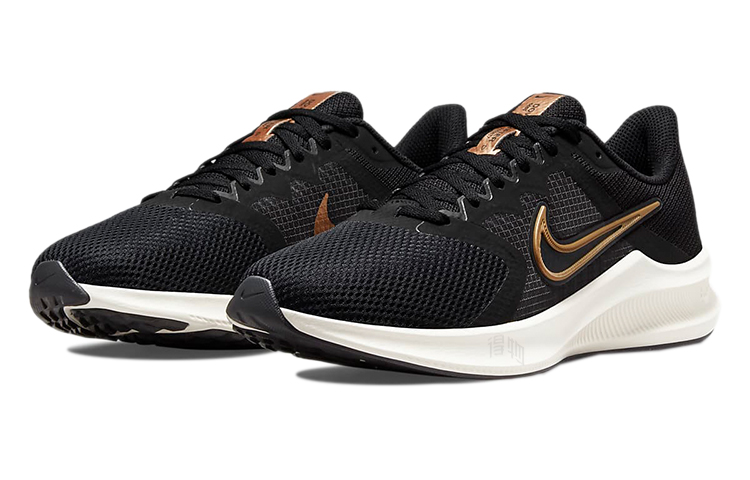 Женские кроссовки Nike Downshifter 11 (черно-золотой) — Чёрный / золотой — фото 3