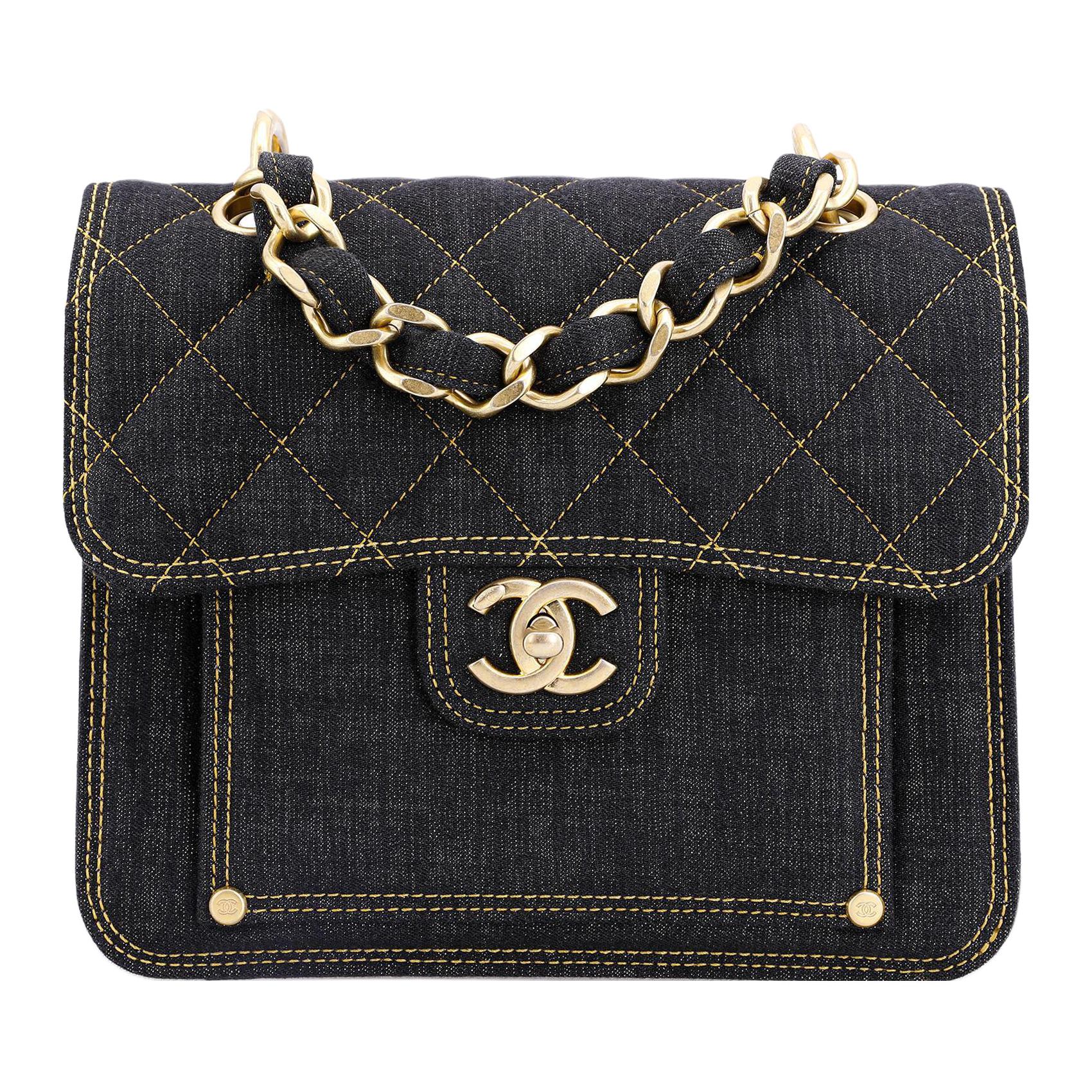 CHANEL Chanel, denim one-shoulder bag with diamond pattern