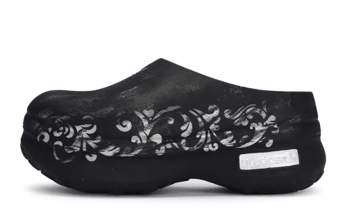 Adidas Originals AdiFOM Stan Smith Mule Abrasion Resistant Closed Toe Slippers Women's Black Silver