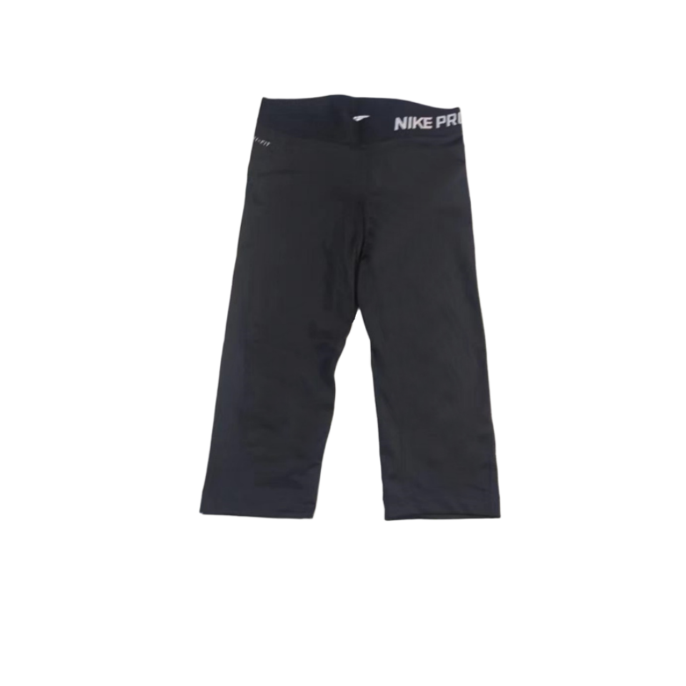 Nike Pro Sports Shorts Women’s Black Moderate Knitted Shorts