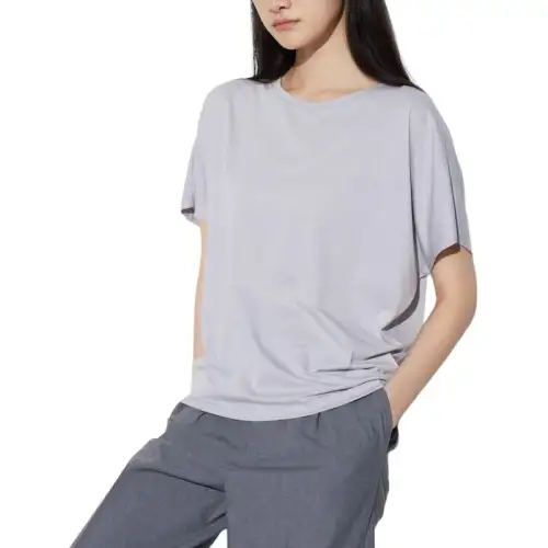 UNIQLO AIRism T Shirt Women's Light Gray