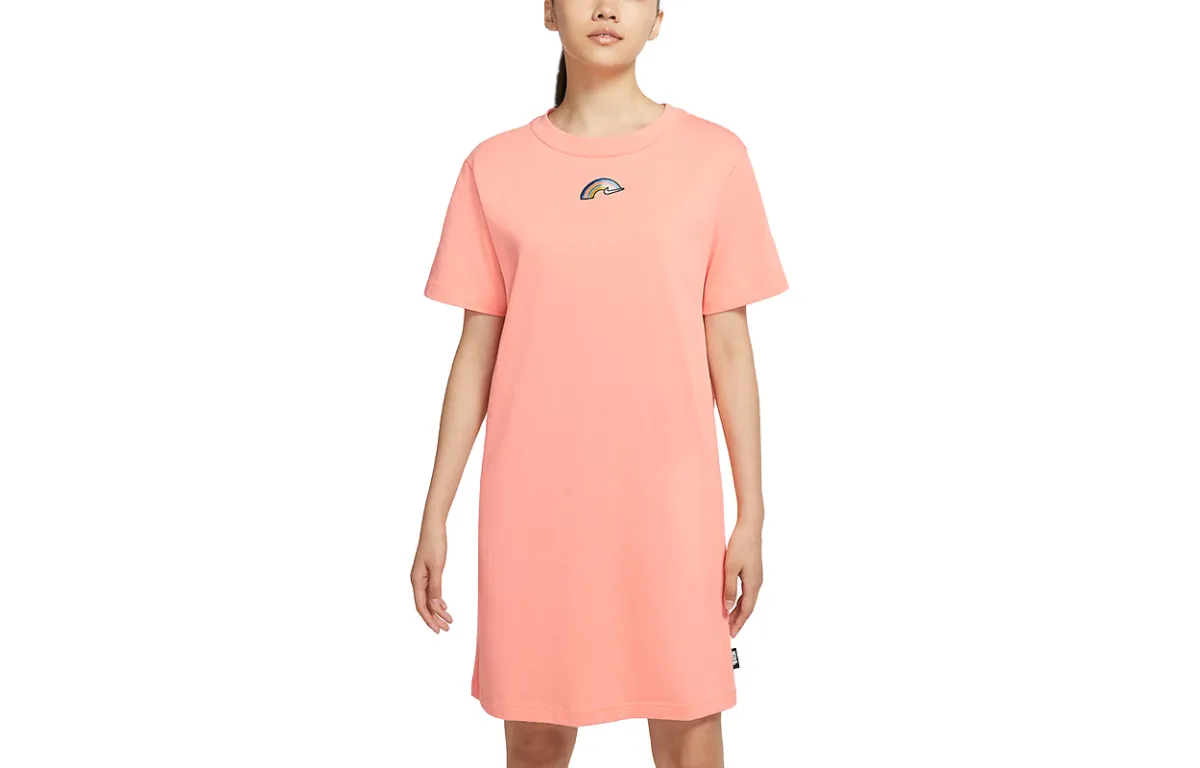 Nike Sportswear Short Sleeved Dress Women's Ecstatic Dark Red