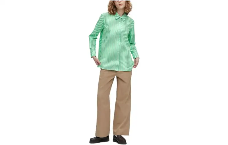 UNIQLO Shirts Women's Green Moderate Shirt