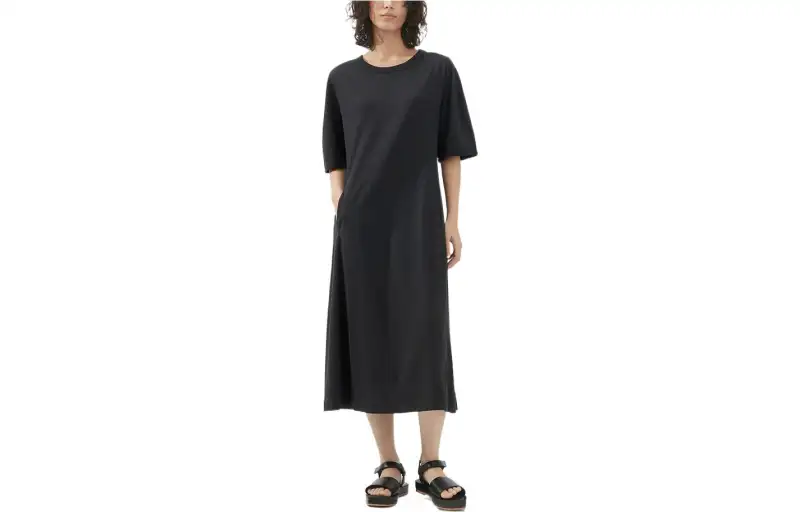 UNIQLO Short Sleeved Dresses Women's Black Crew Neck Moderate Mid Length