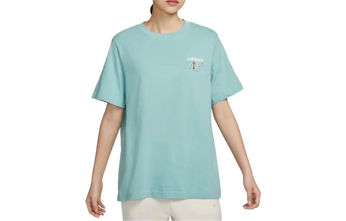 Nike Sportswear Women's Embroidered Swoosh T-shirt Blue