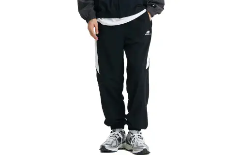 New Balance Casual Pants Men's Black Moderate Straight Fit Pants