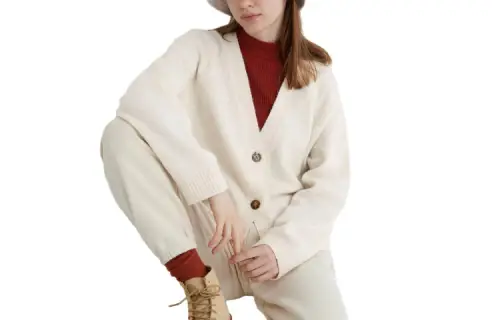 UNIQLO Knitwear Women's Ivory V Neck Moderate Cardigan