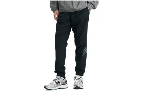 New Balance Casual Pants Men's Black Moderate Cuffed Pants