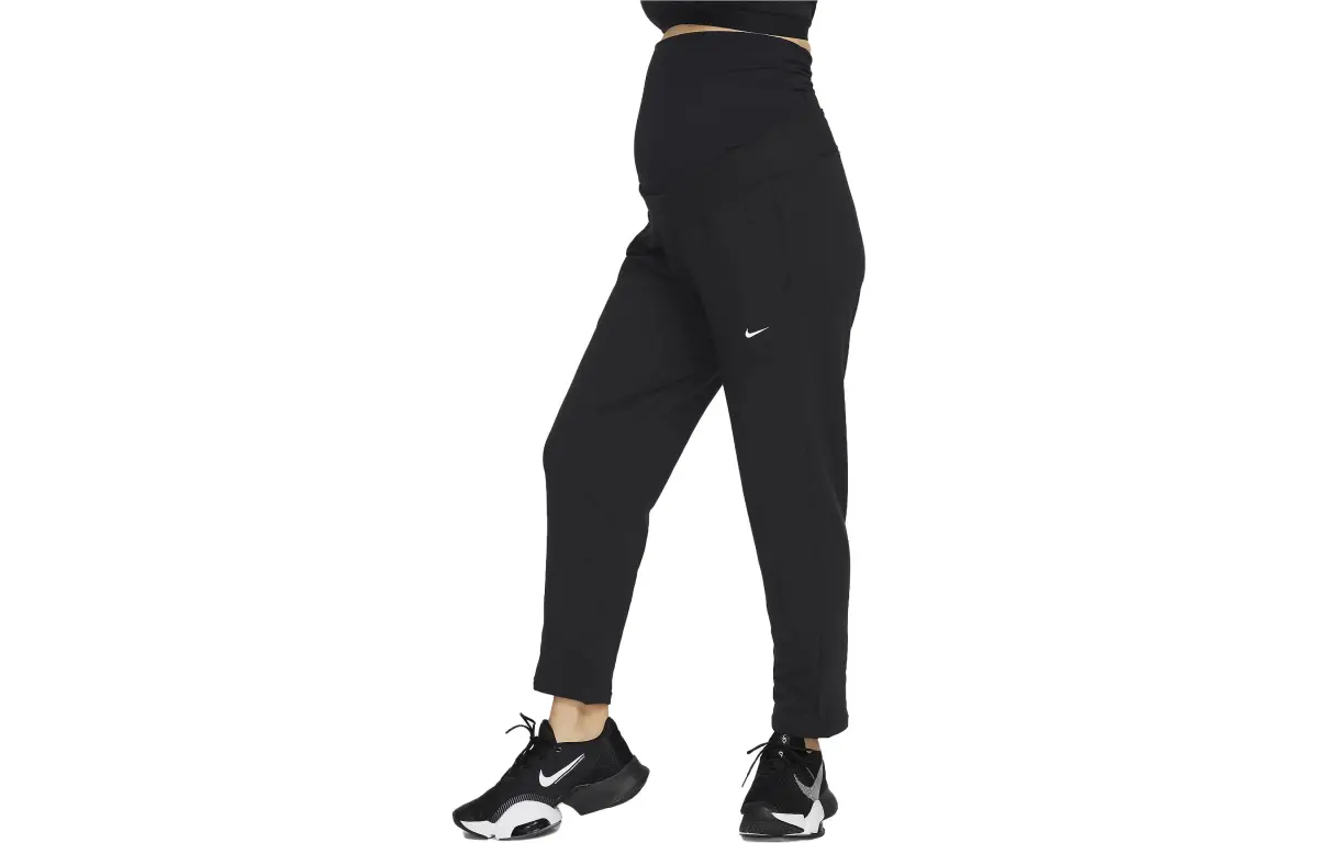 Nike Casual Pants Women's Black Moderate Cuffed Pants