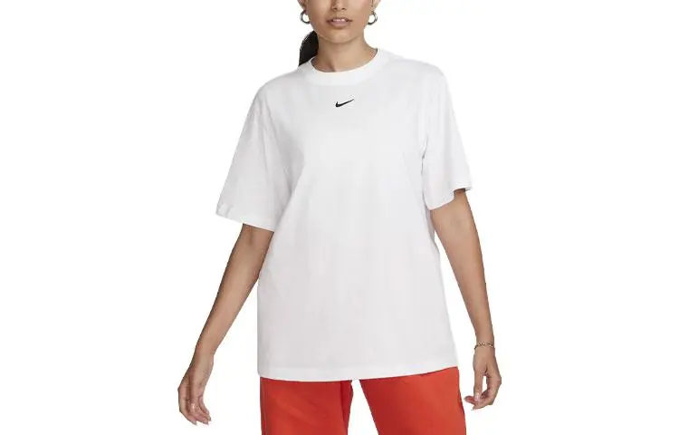 Nike Sportswear Essential Women's T-Shirt