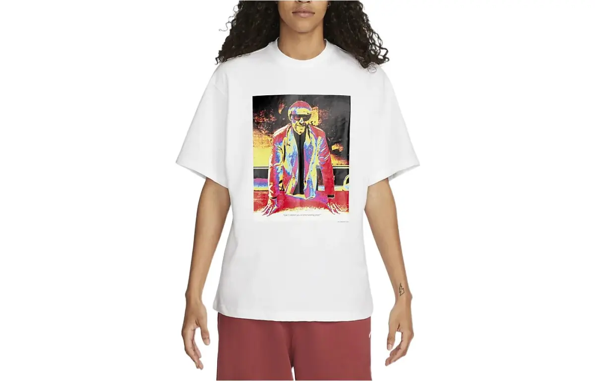 Nike T-Shirts Unisex White Crew Neck Moderate Straight Fit