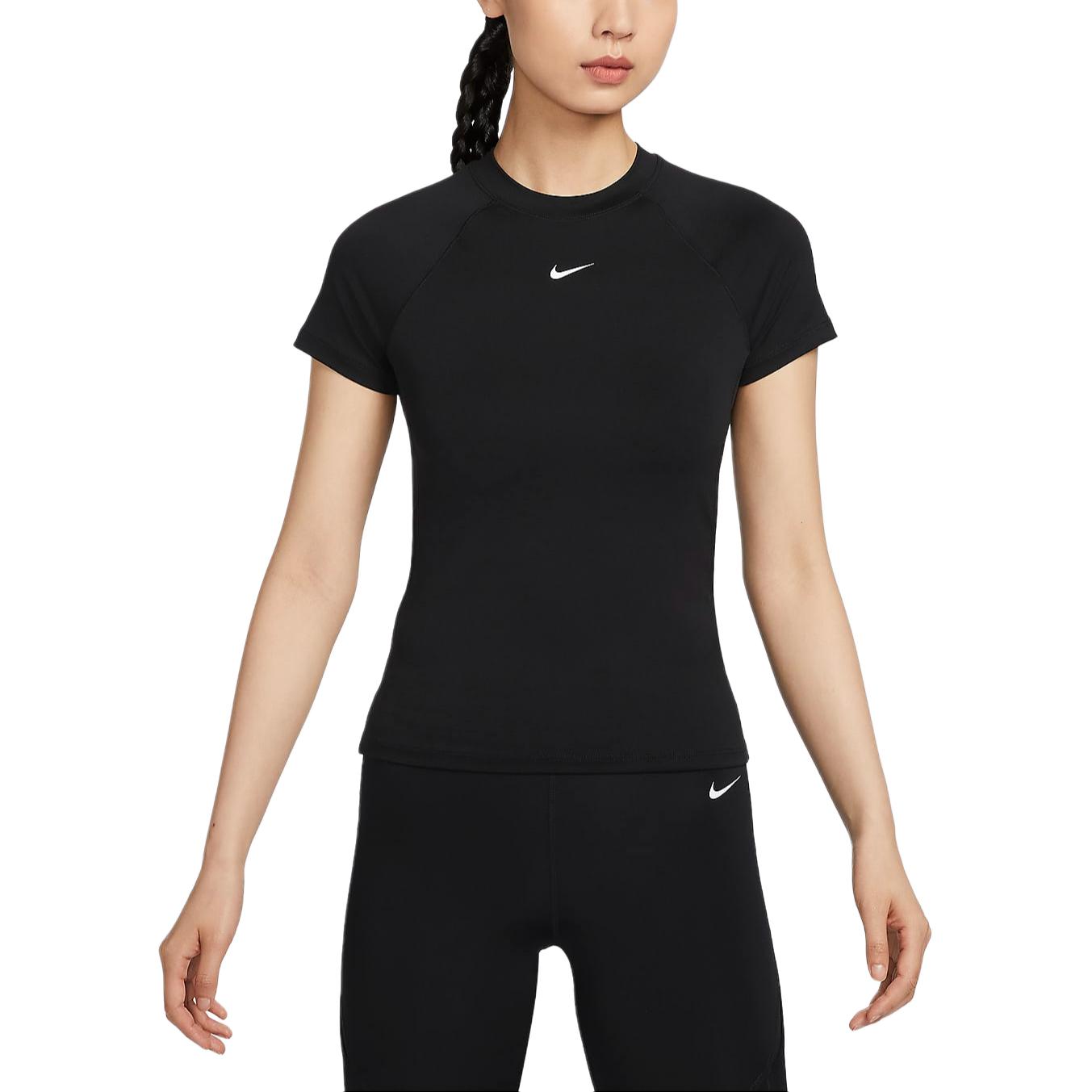 Женская футболка Nike Dri-Fit (черно-белая)