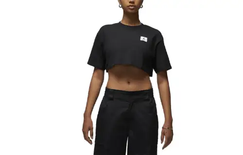 Jordan Sport Crop Tops Women's Black Crew Neck Moderate