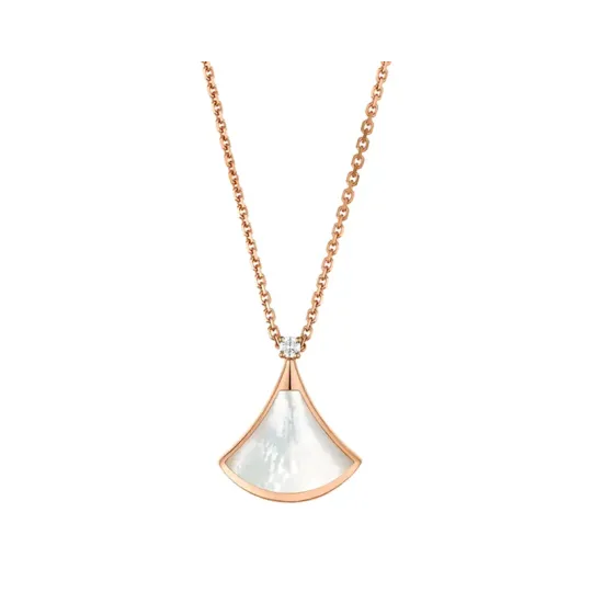 BVLGARI Divas'Dream Diamond 18K Rose Gold With Mother Of Pearl Necklaces Unisex Rose Gold
