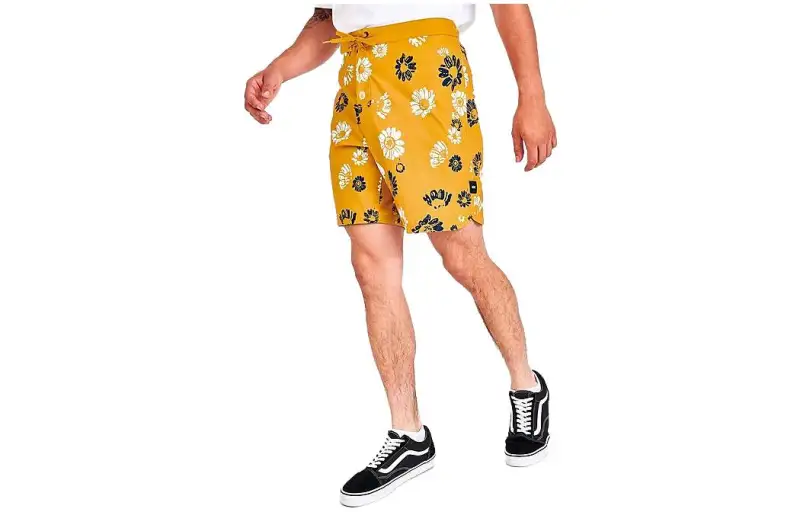 Vans Casual Shorts Men's Yellow Moderate