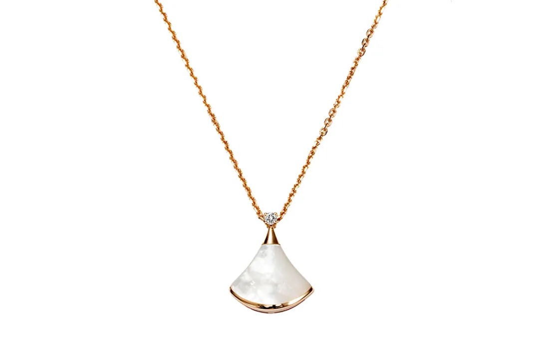 BVLGARI Divas' Dream Series Diamond 18K Rose Gold, Mother Of Pearl Necklaces Unisex White