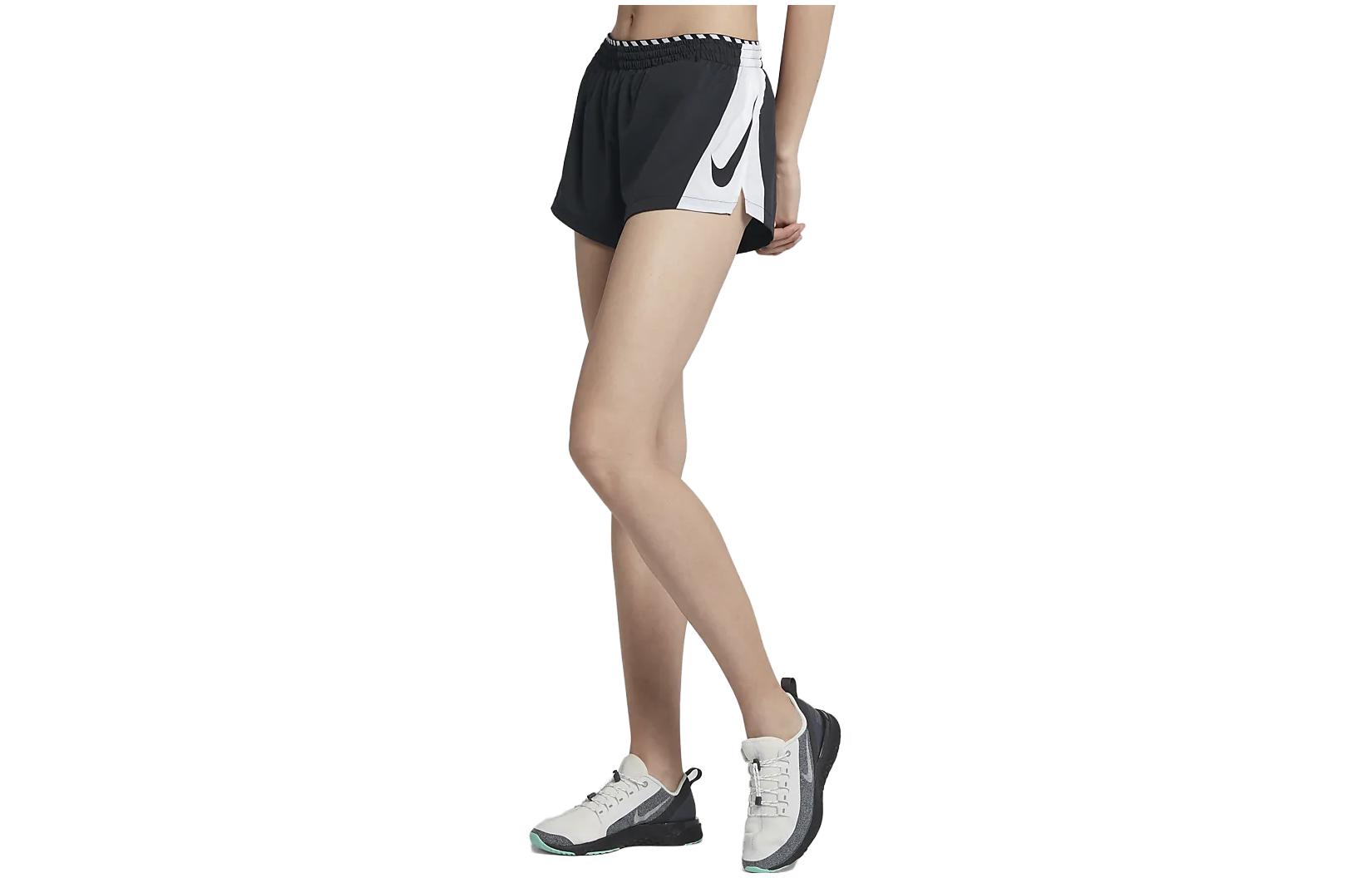 Женские шорты Nike (черные)