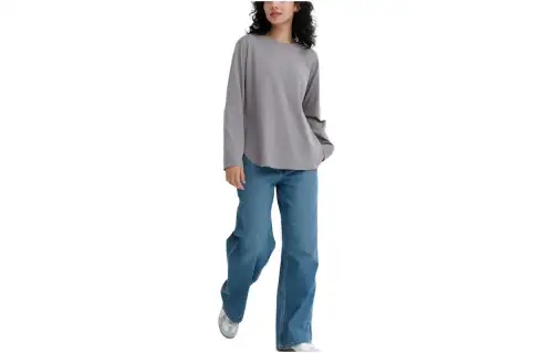 UNIQLO T Shirts Women's Smoke Gray Crew Neck Moderate Straight Fit