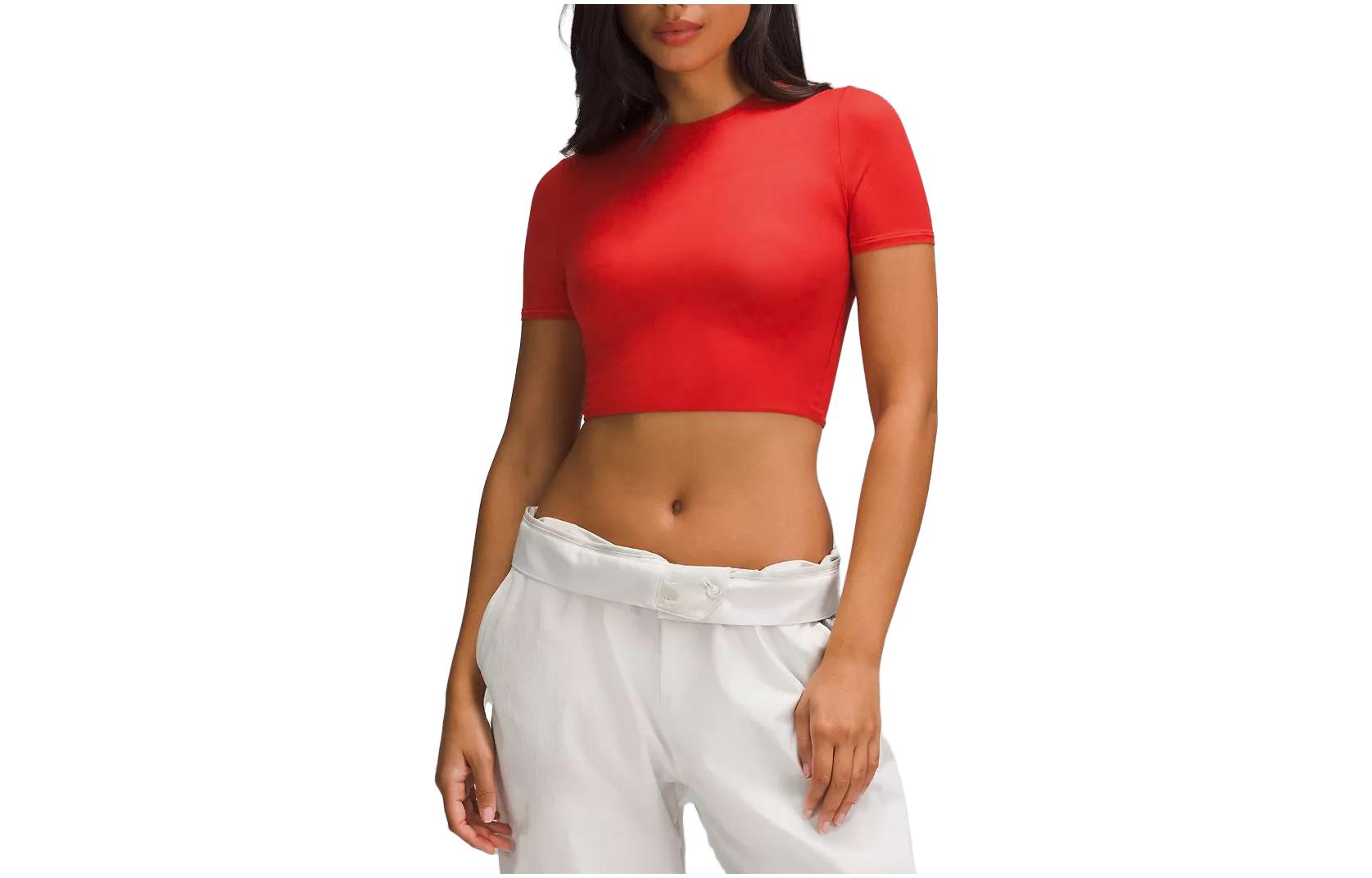 Lululemon Nulu Regular T-Shirt Women’s