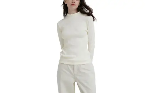 UNIQLO T Shirts Women's 01 Ivory Stand Collar Moderate Straight Fit