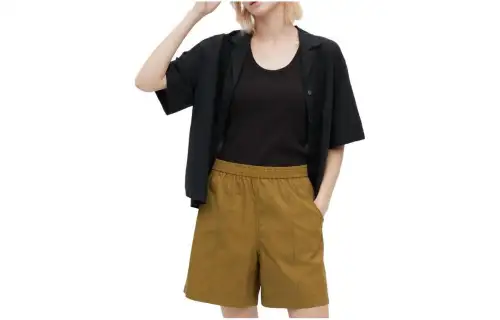 UNIQLO Casual Shorts Women's Umber Moderate