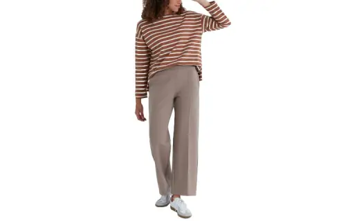 UNIQLO Casual Pants Women's Camel Moderate Straight Fit Pants