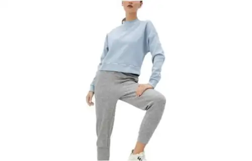 Reebok Sweatshirts Women's Blue Crew Neck Moderate Regular