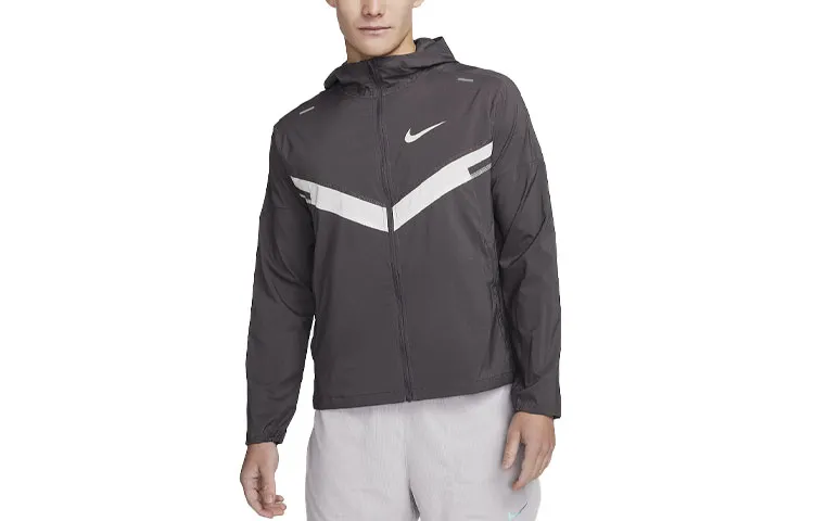 Nike Repel Windrunner Jackets & Coats Men's Medium Gray