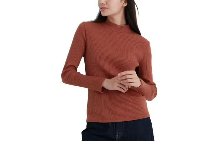 UNIQLO T Shirts Women's 28 Dark Orange Turtleneck Moderate Straight Fit