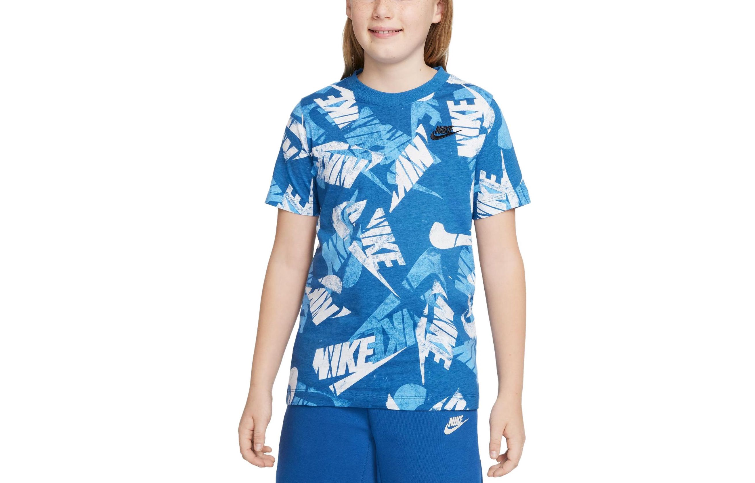Мужская футболка Nike Sportswear (разноцветная)