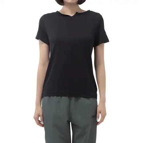 Reebok T Shirts Women's Black Crew Neck Moderate Straight Fit