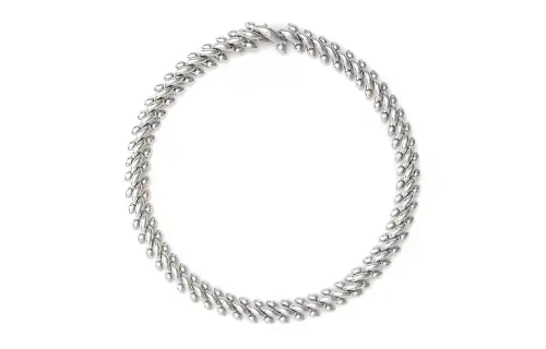 Burberry Spear chain necklace